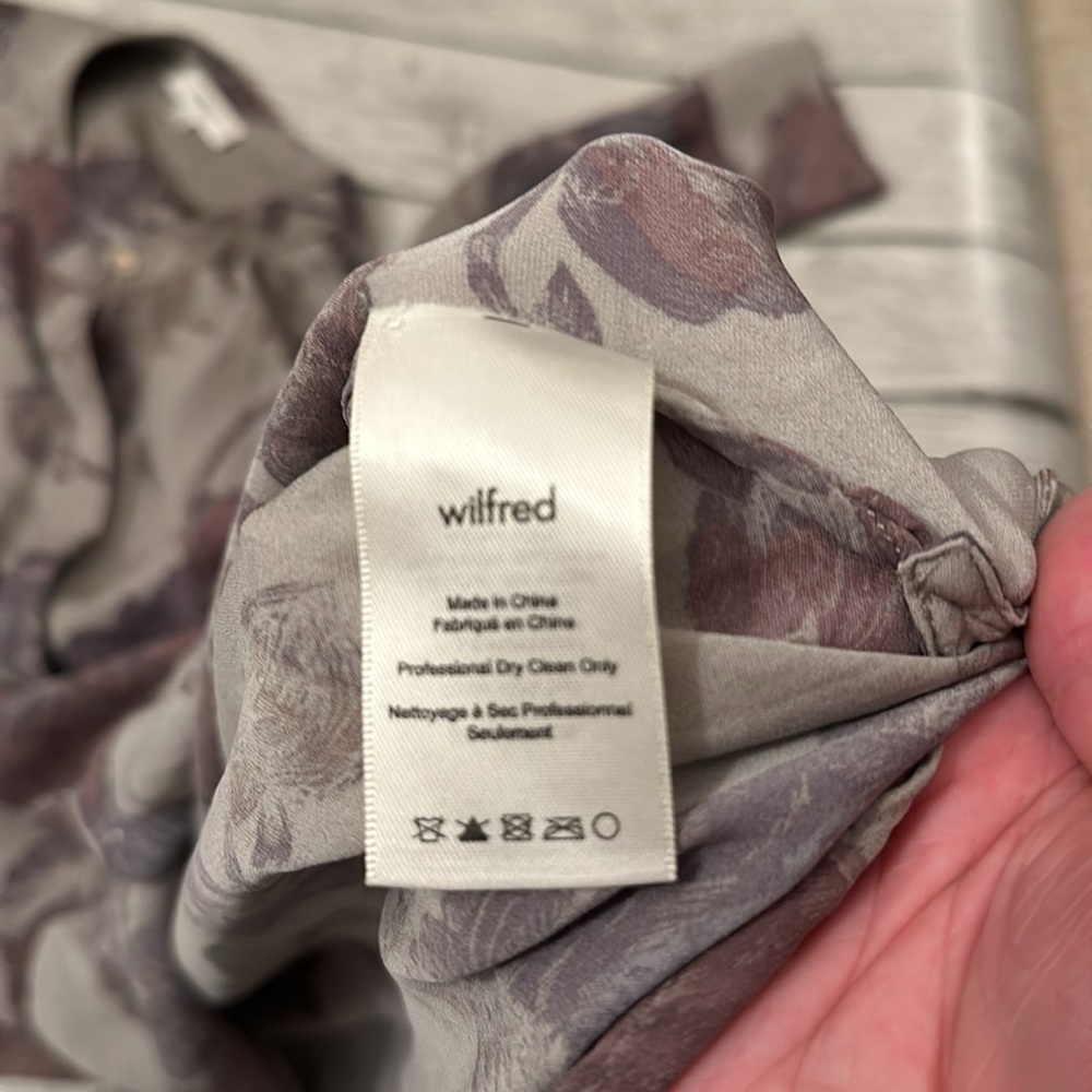 Wilfred (Aritzia) Light Grey Bossut Floral Silk Dress Size Small - Picture 7 of 9